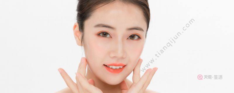 梦妆山茶凝时适合年龄