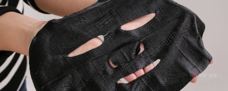 黑面膜多久敷一次 黑面膜的使用次数(图1) 黑面膜多久敷一次